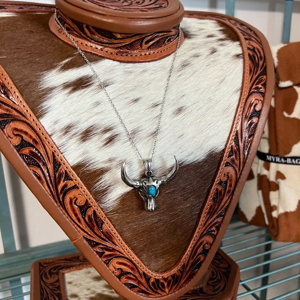 New Steer Bull Longhorn Cowgirl Cow western faux turquoise silver pendant 2”